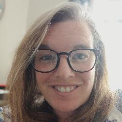 Yohanna Lhégu, sage femme liberale à SAINT SELVE